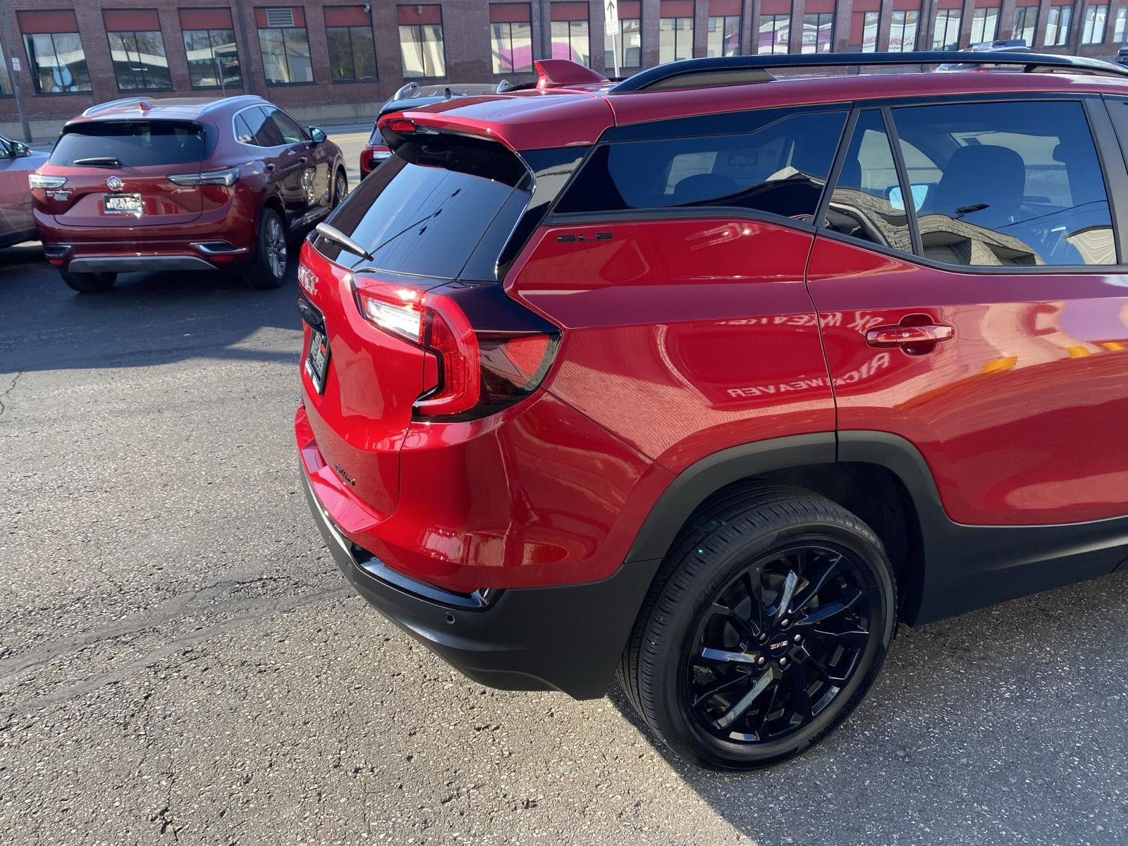 2023 GMC Terrain SLE