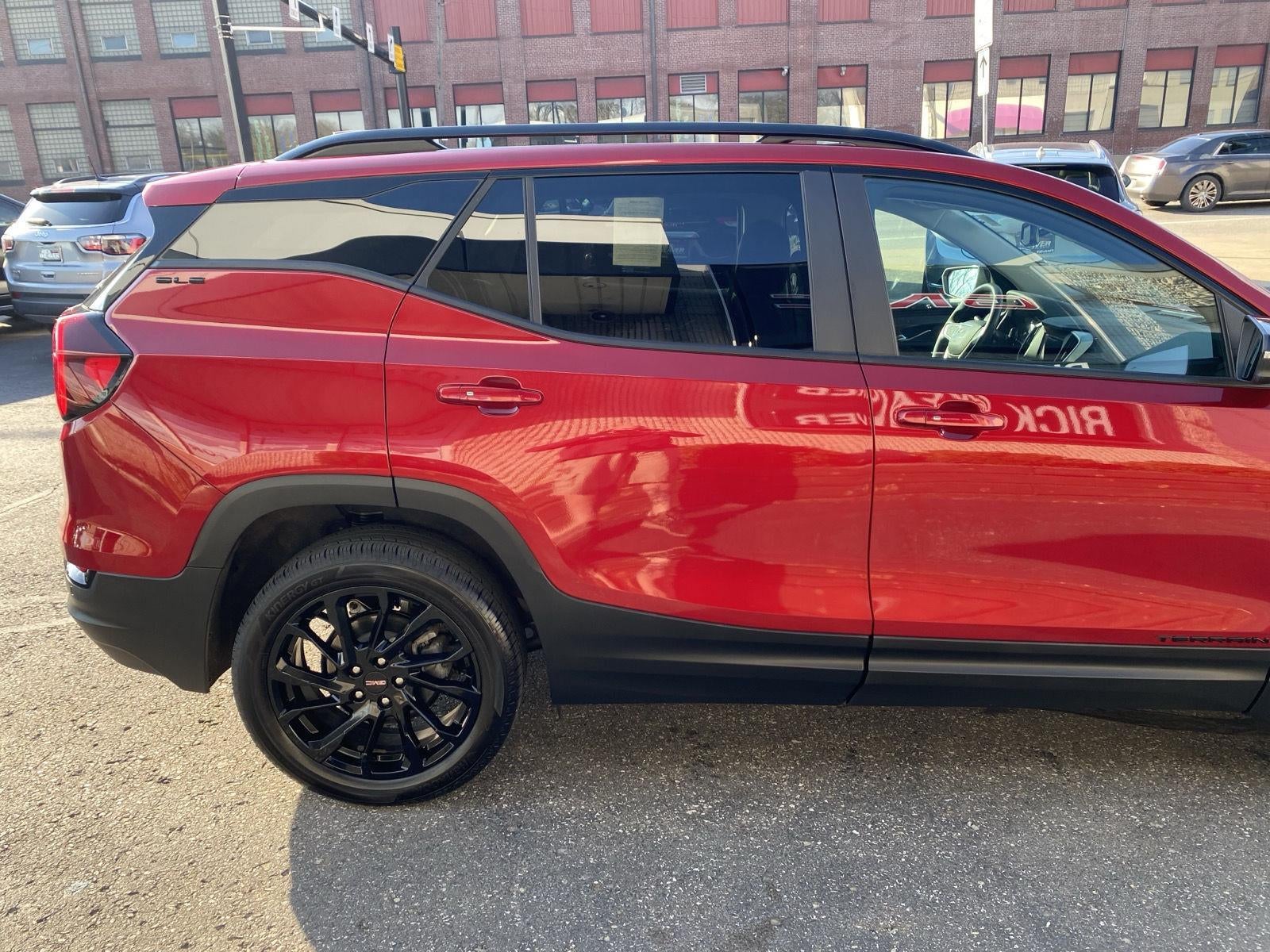 2023 GMC Terrain SLE