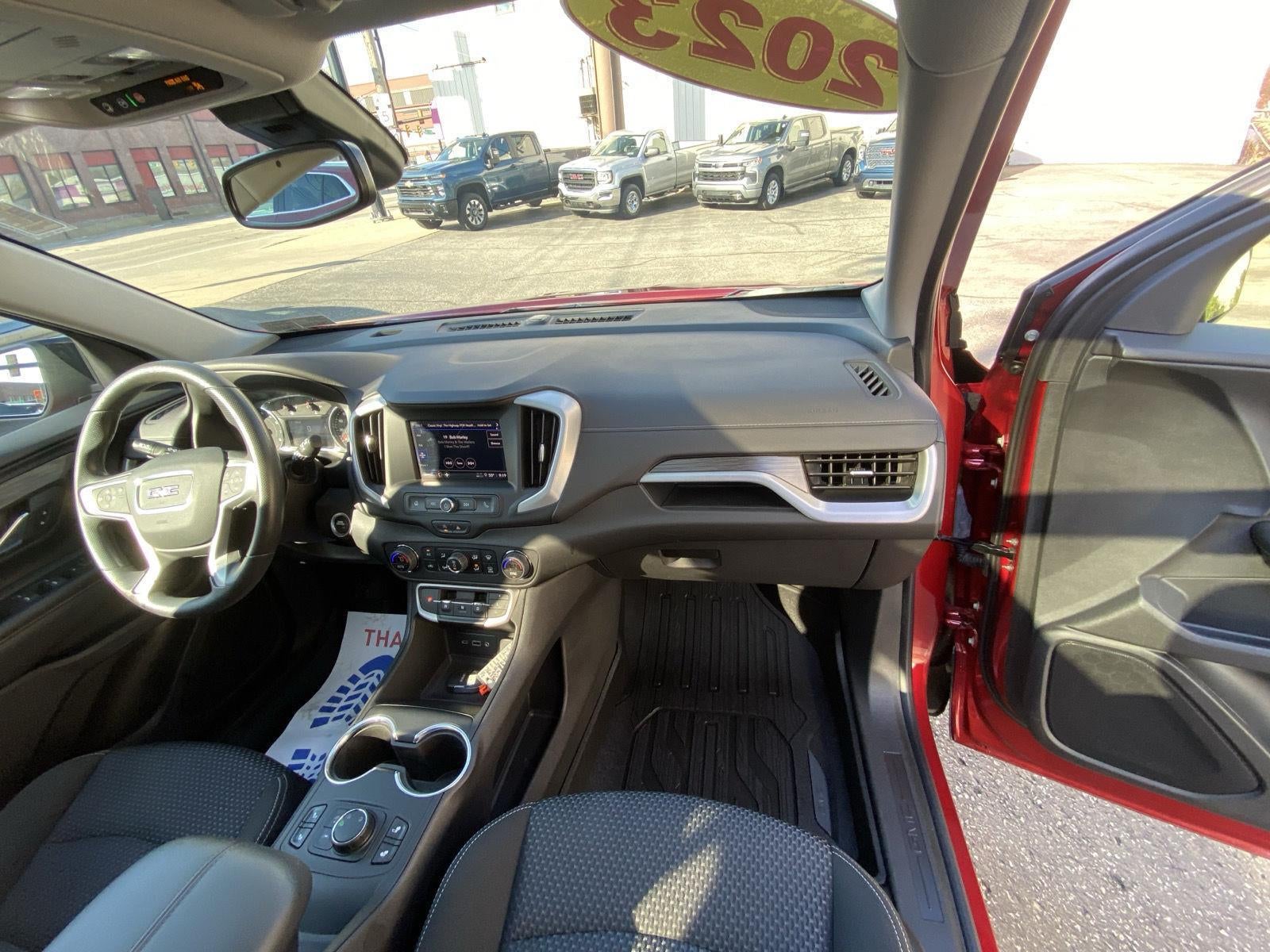 2023 GMC Terrain SLE