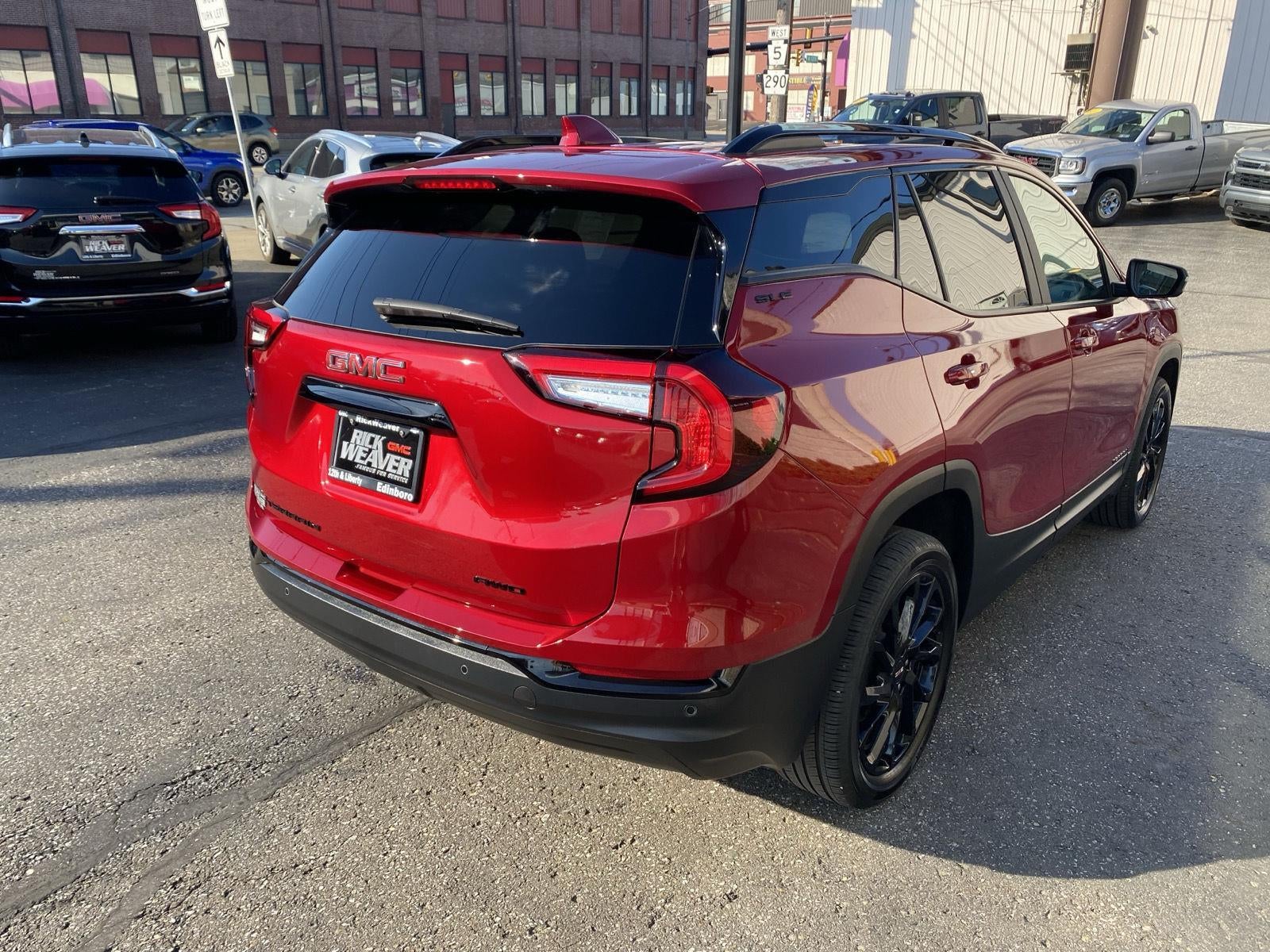 2023 GMC Terrain SLE