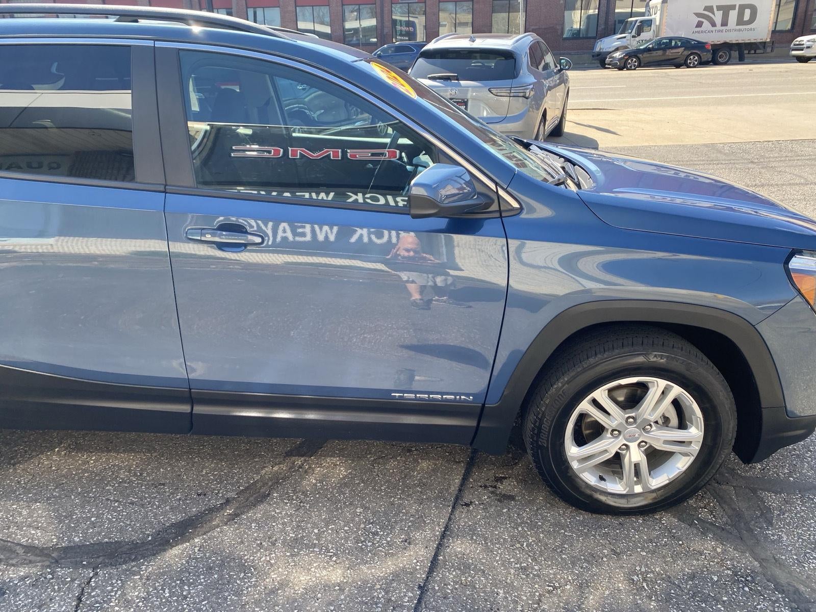 2024 GMC Terrain SLE