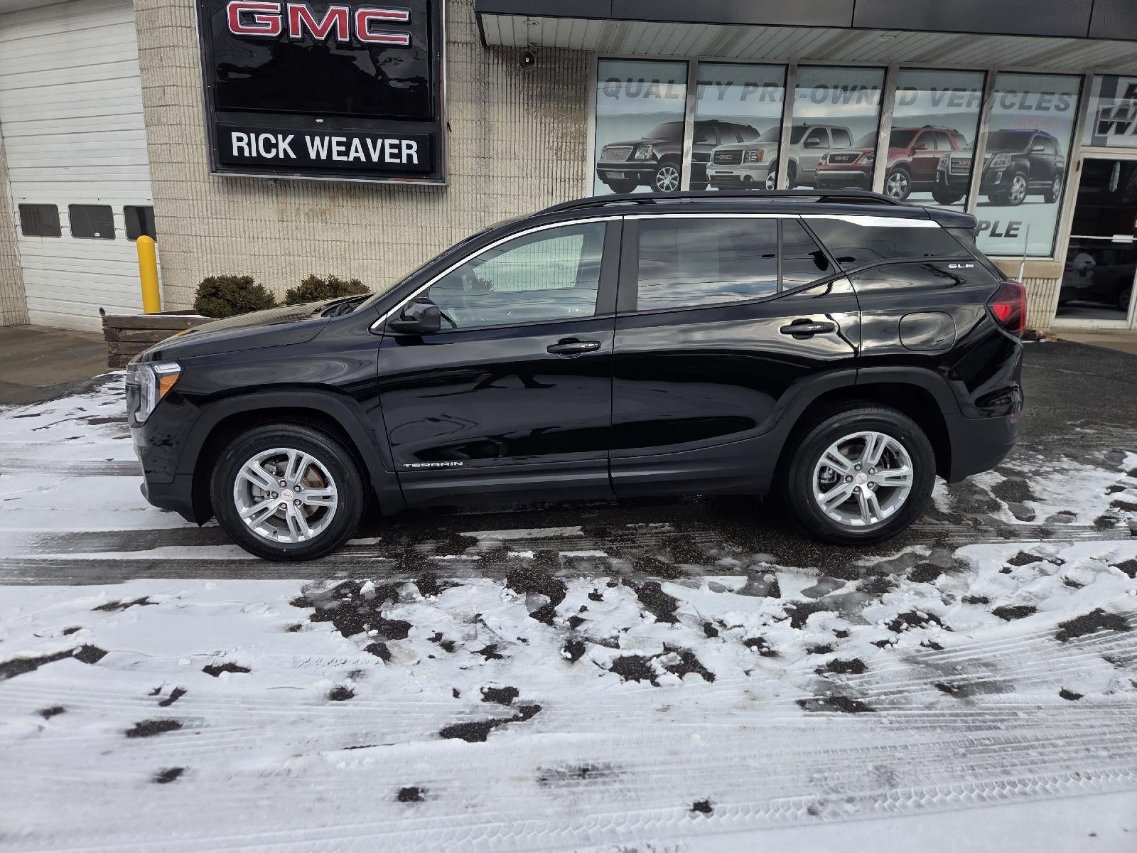 2023 GMC Terrain SLE