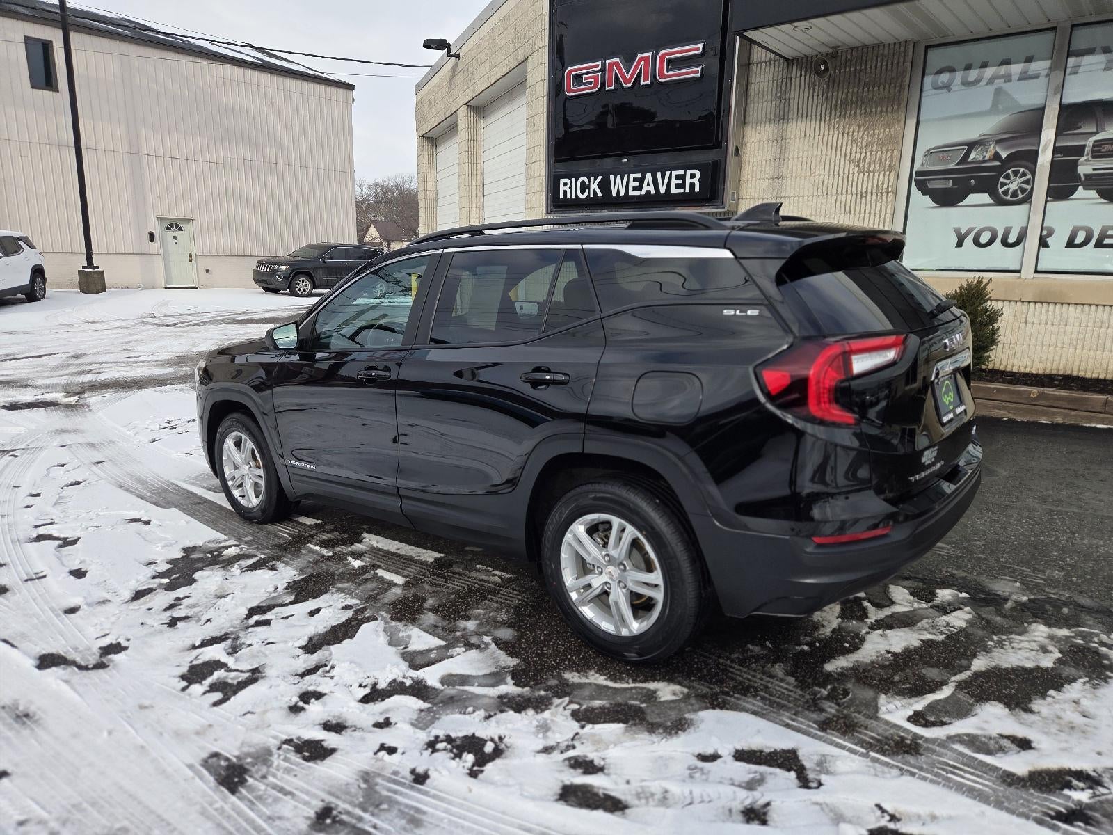 2023 GMC Terrain SLE