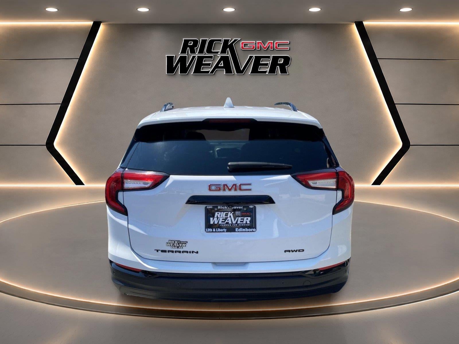 2023 GMC Terrain SLT