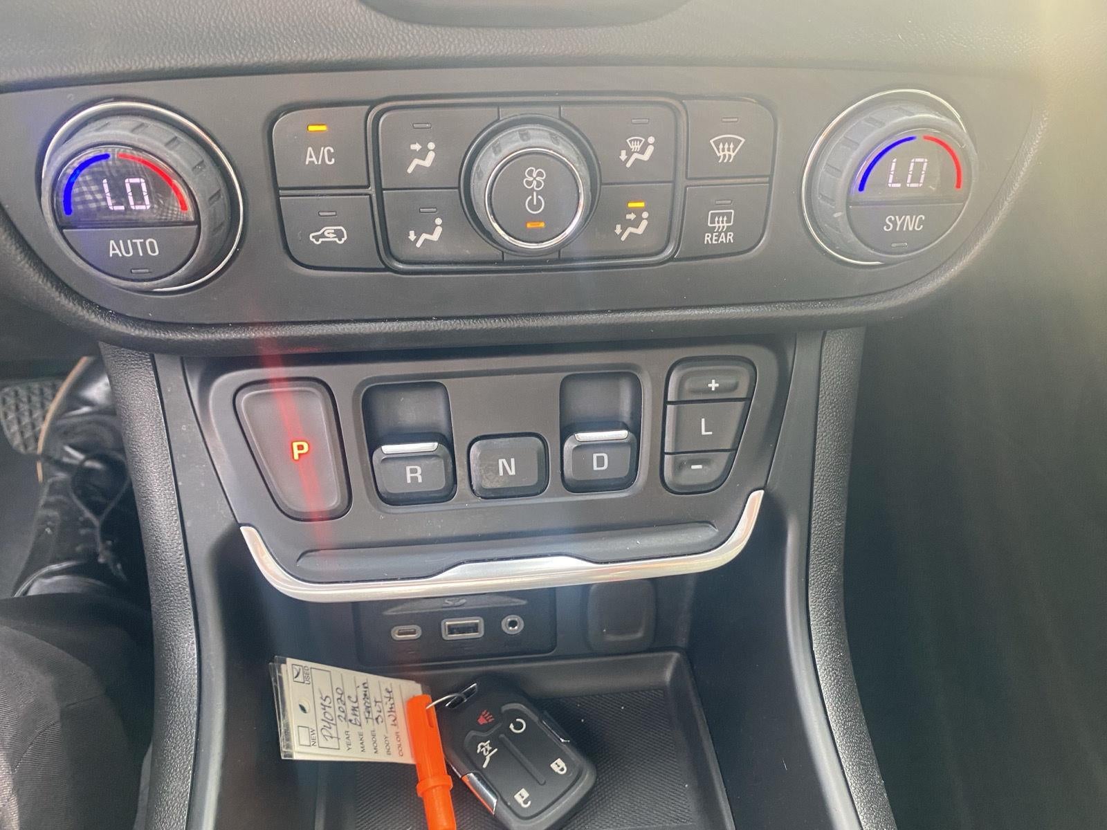2020 GMC Terrain SLT