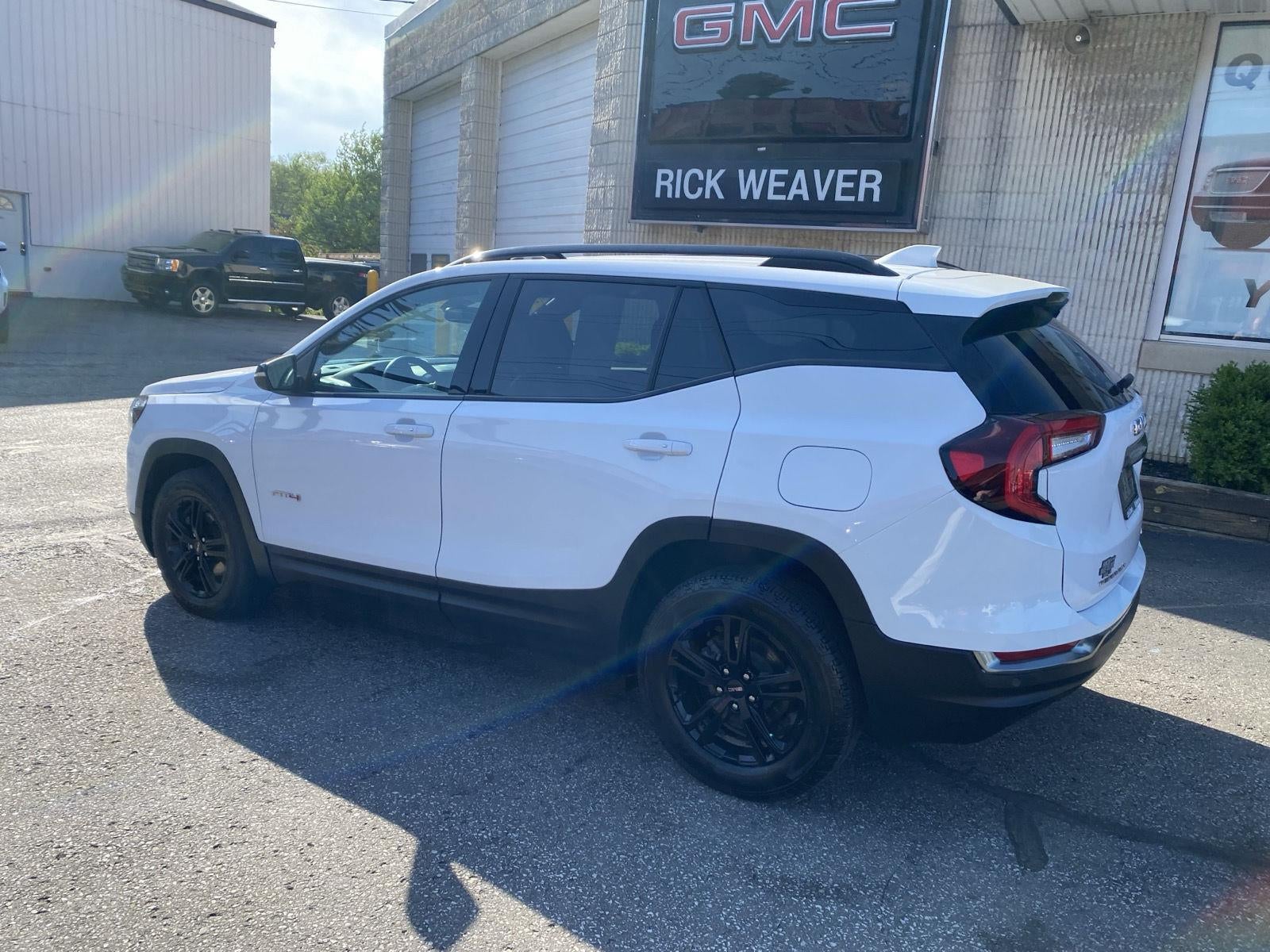 2023 GMC Terrain AT4
