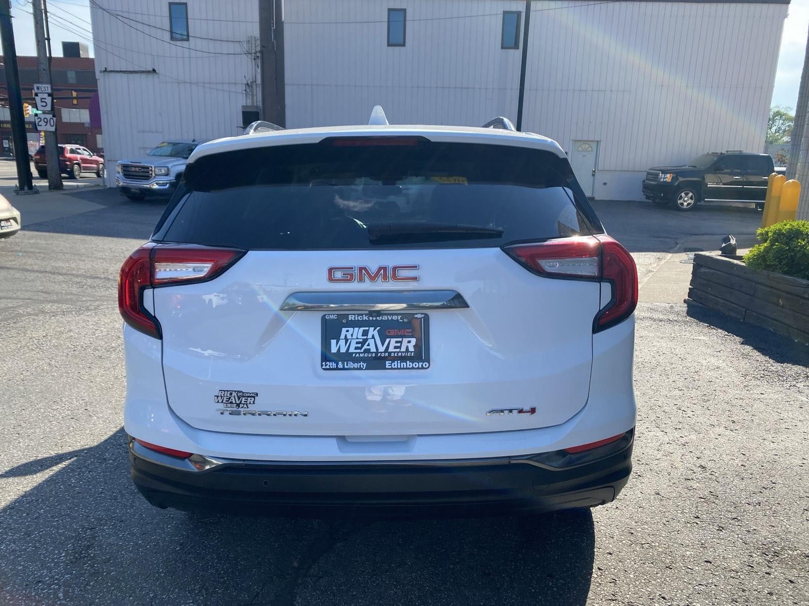 2023 GMC Terrain AT4