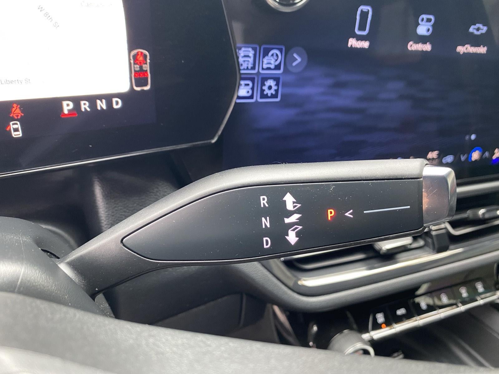 2025 Chevrolet Equinox EV RS