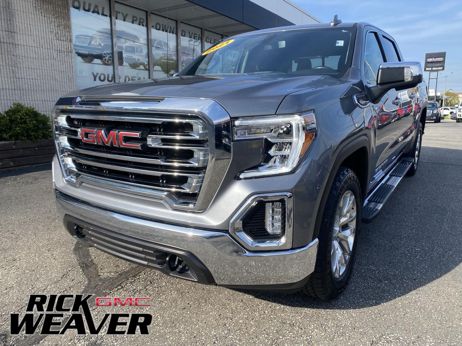 2021 GMC Sierra 4WD Crew Cab Short Box SLT's photo