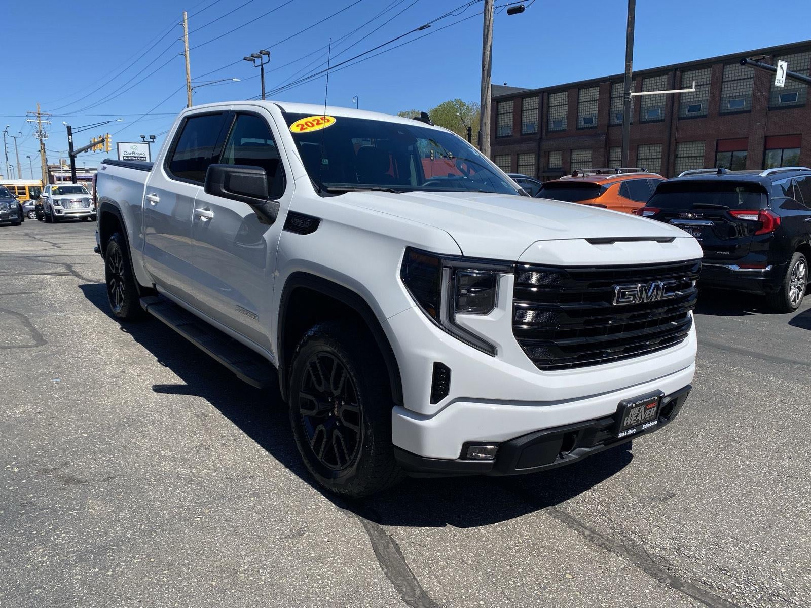 2025 GMC Sierra 1500 Elevation