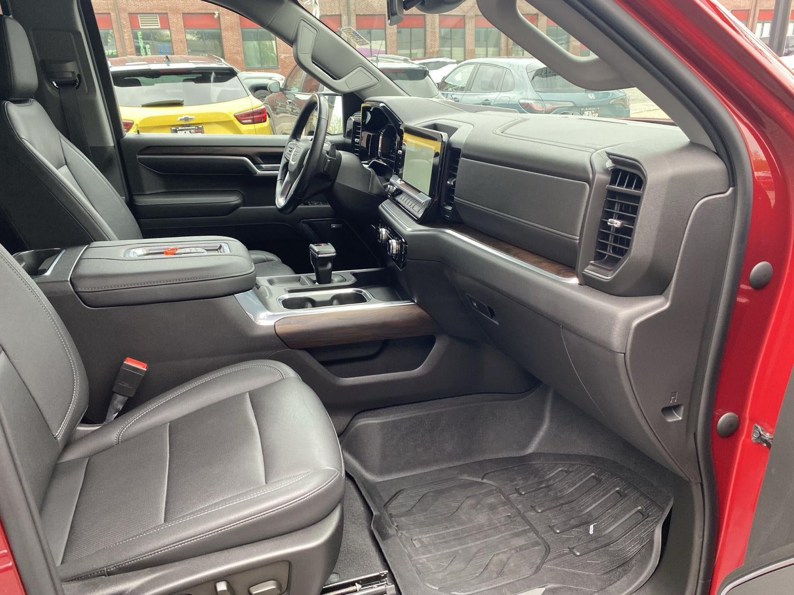 2022 GMC Sierra 1500 SLT