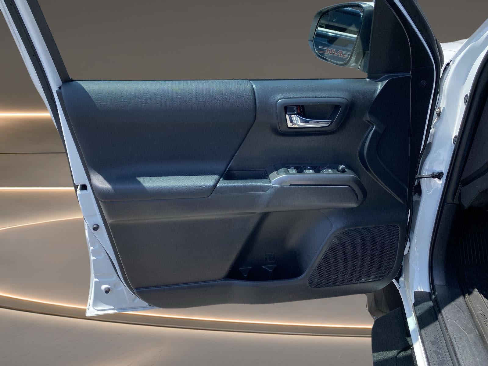 2022 Toyota Tacoma 4WD SR