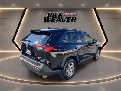2025 Toyota RAV4 Hybrid XLE