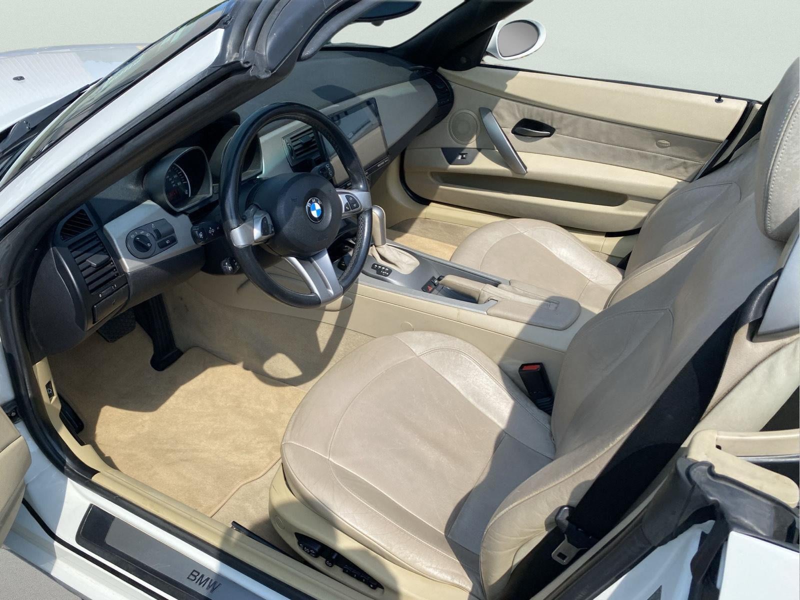 2004 BMW Z4 3.0i