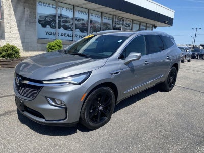 2024 Buick Enclave Essence