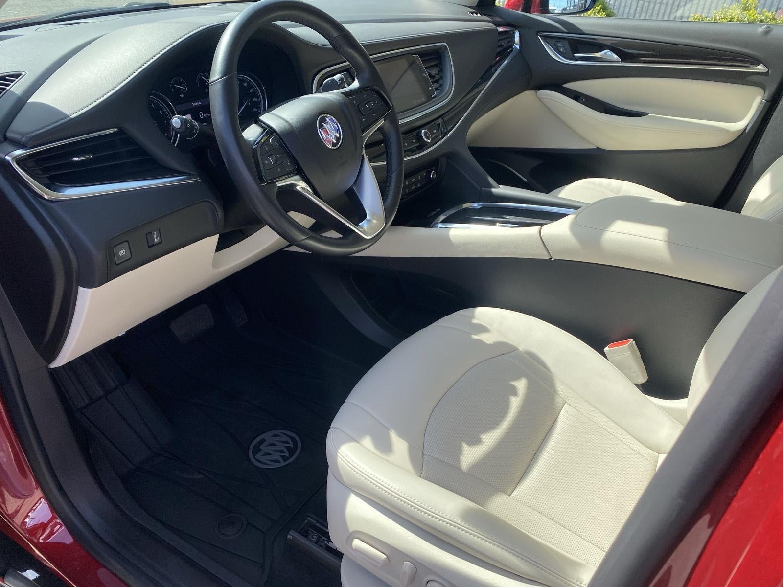 2023 Buick Enclave Essence