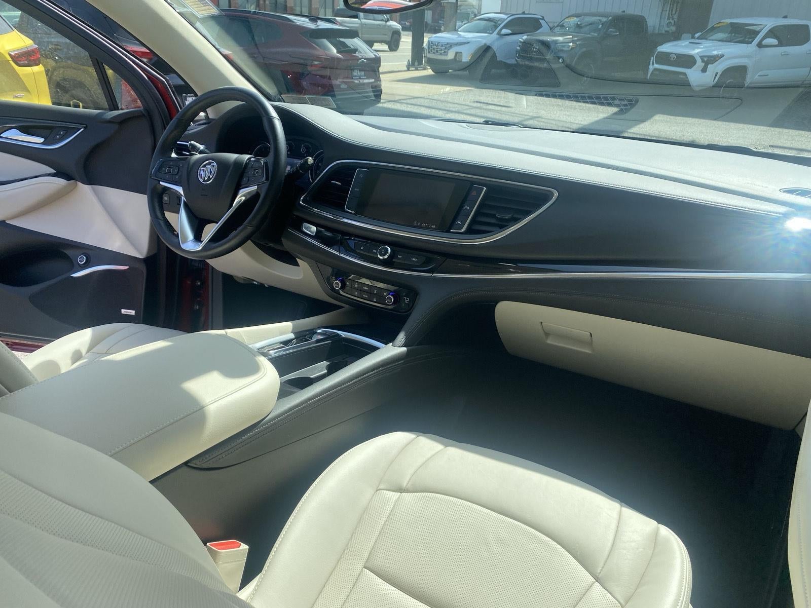2023 Buick Enclave Essence