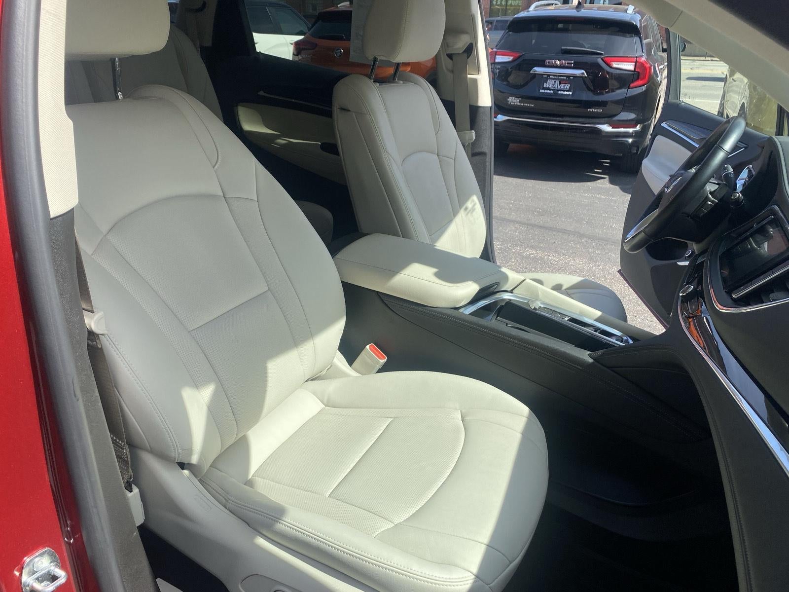 2023 Buick Enclave Essence