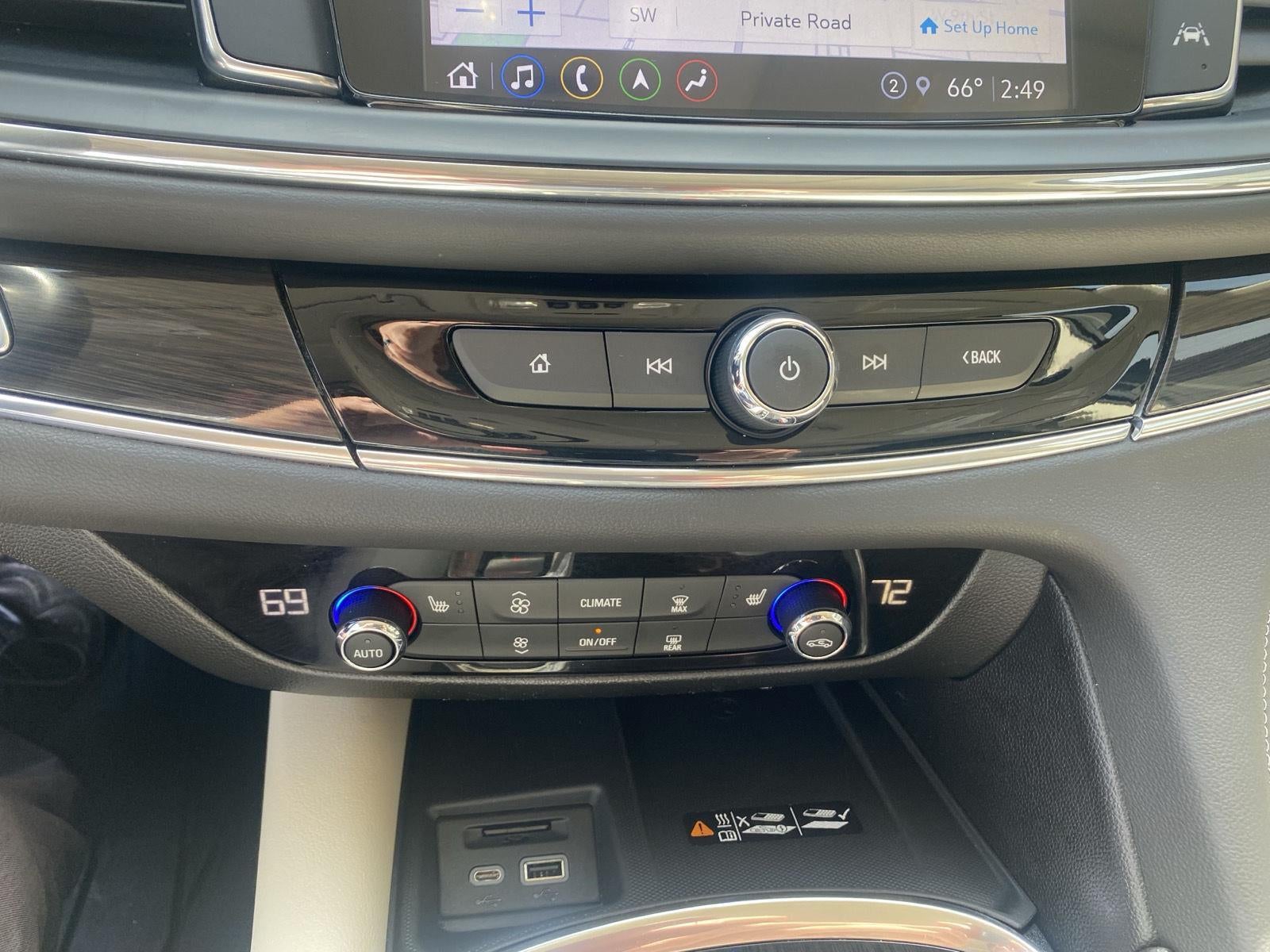 2023 Buick Enclave Essence