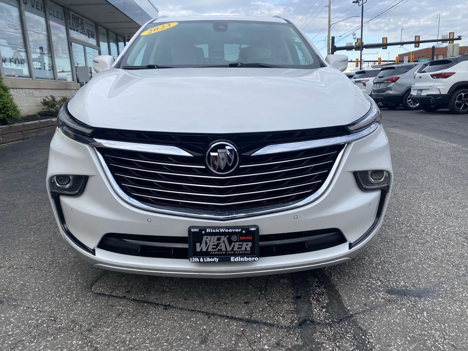 2023 Buick Enclave Essence