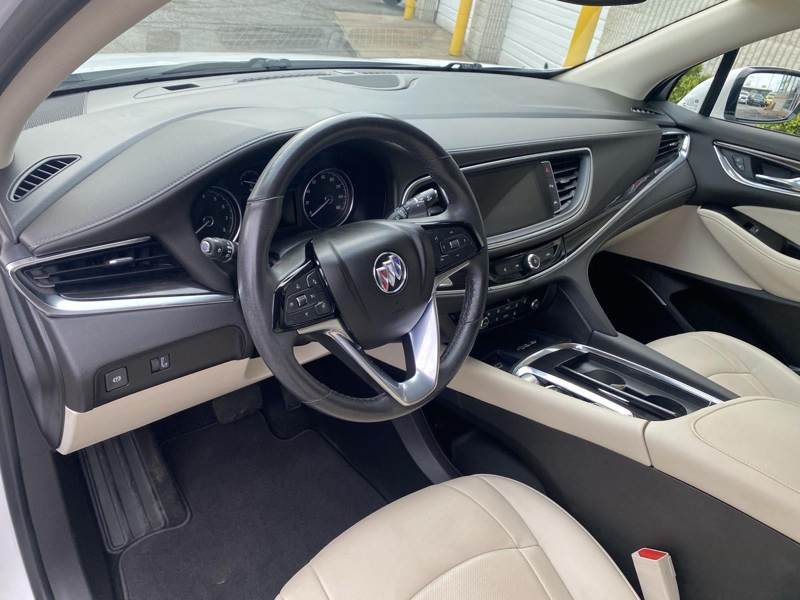 2023 Buick Enclave Essence