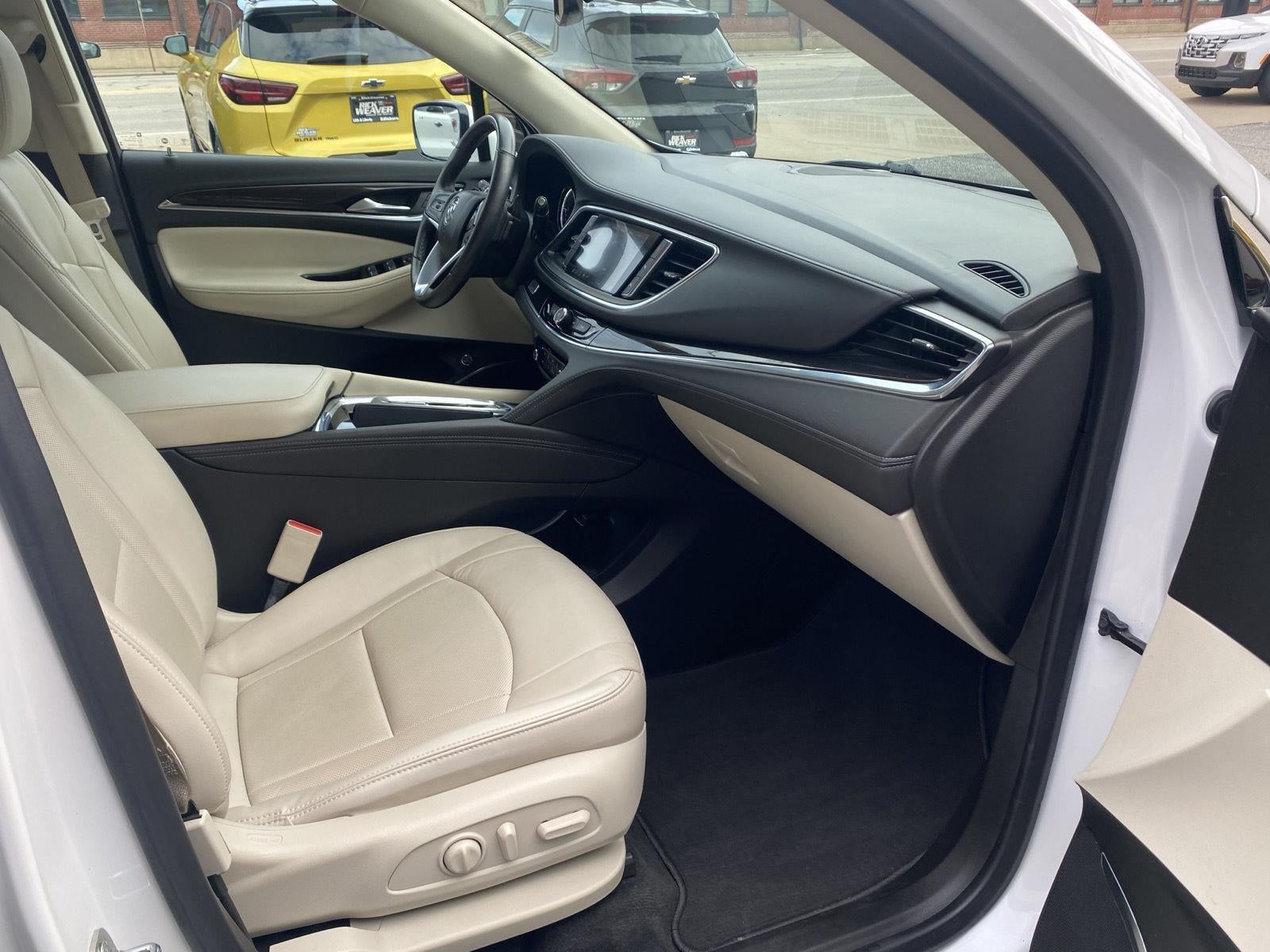 2023 Buick Enclave Essence
