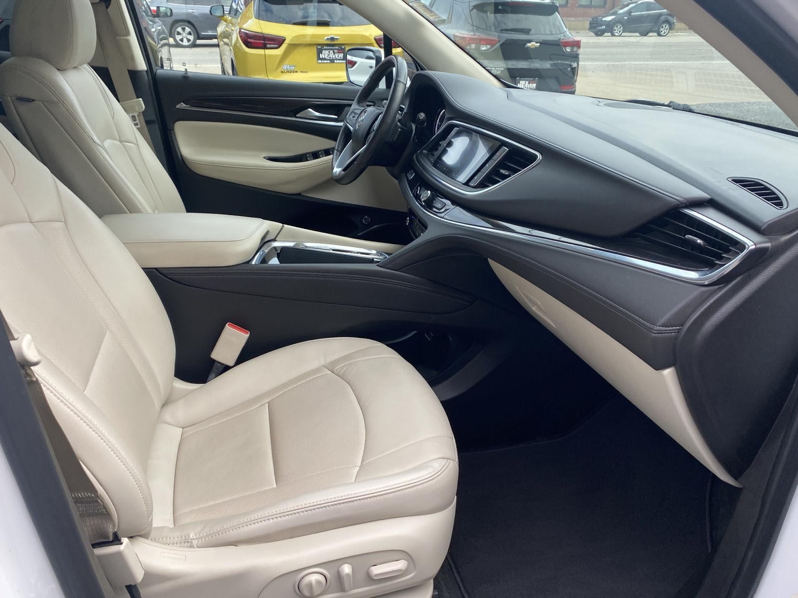 2023 Buick Enclave Essence