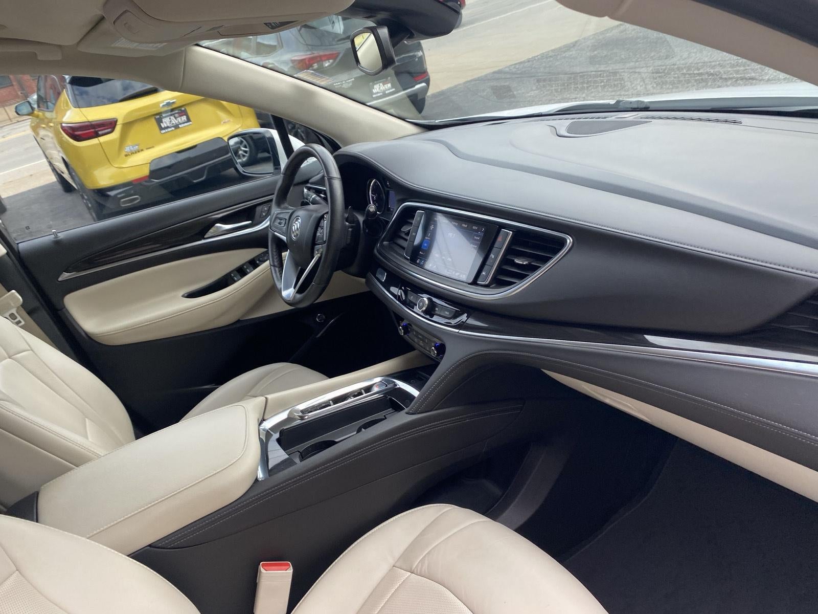 2023 Buick Enclave Essence