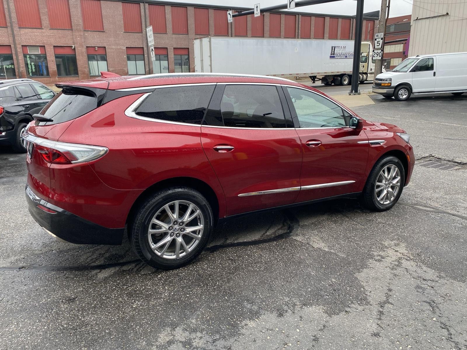 2023 Buick Enclave Essence