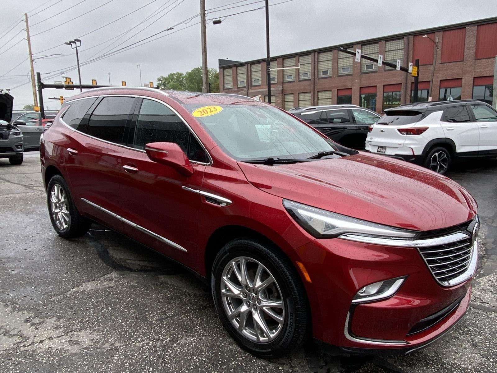 2023 Buick Enclave Essence