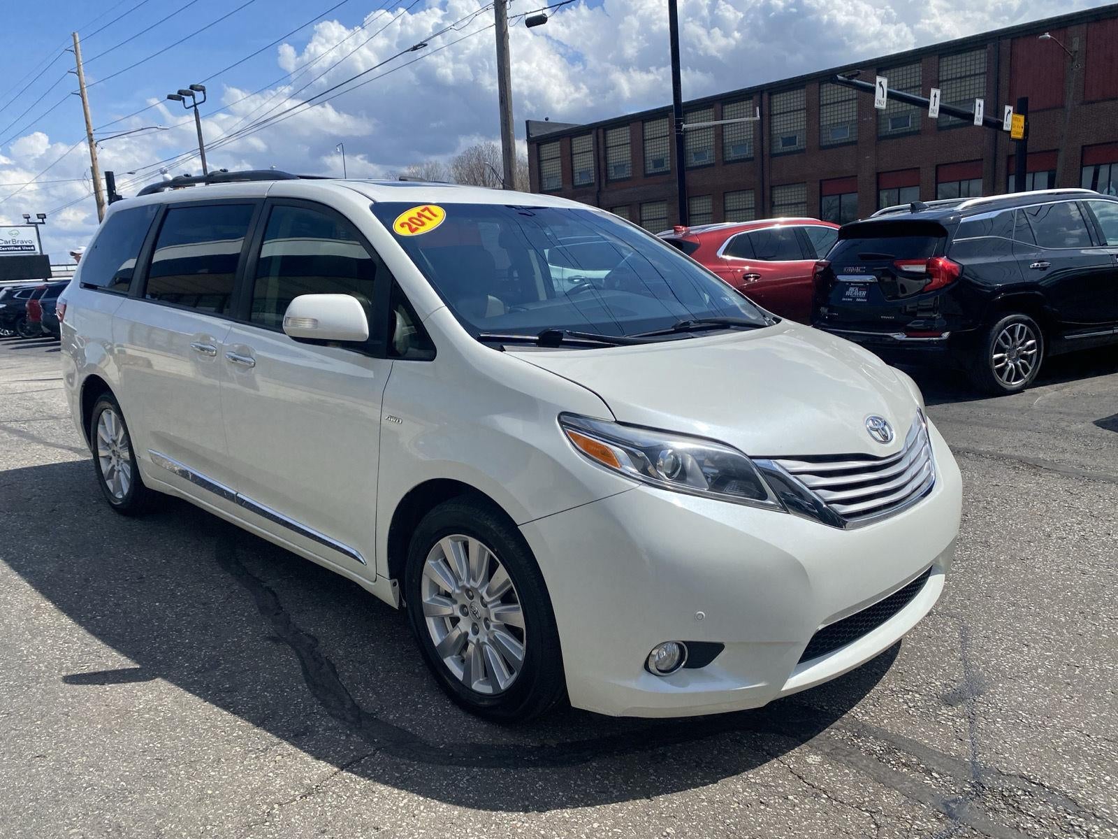 2017 Toyota Sienna Limited Premium 7 Passenger