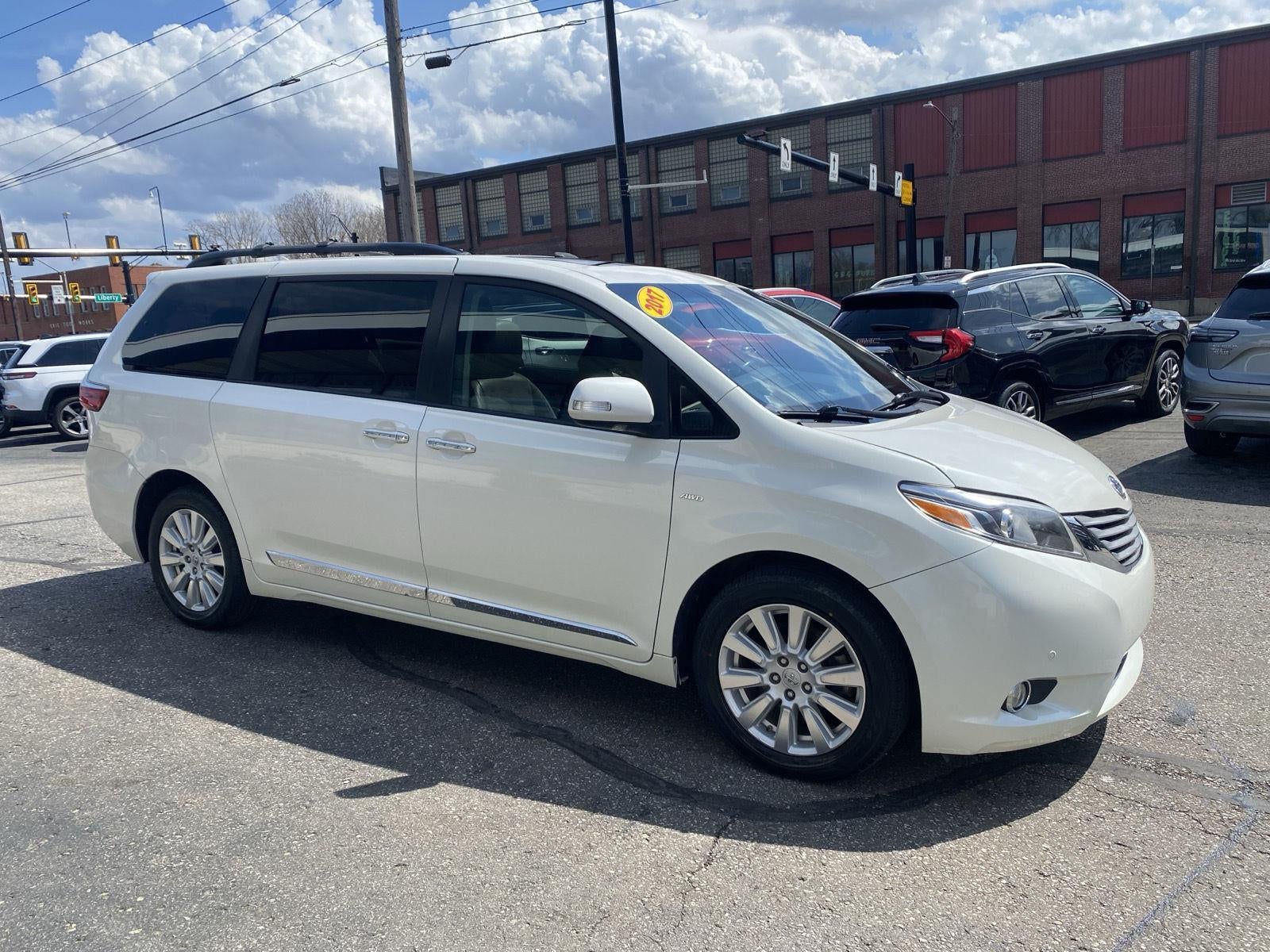 2017 Toyota Sienna Limited Premium 7 Passenger