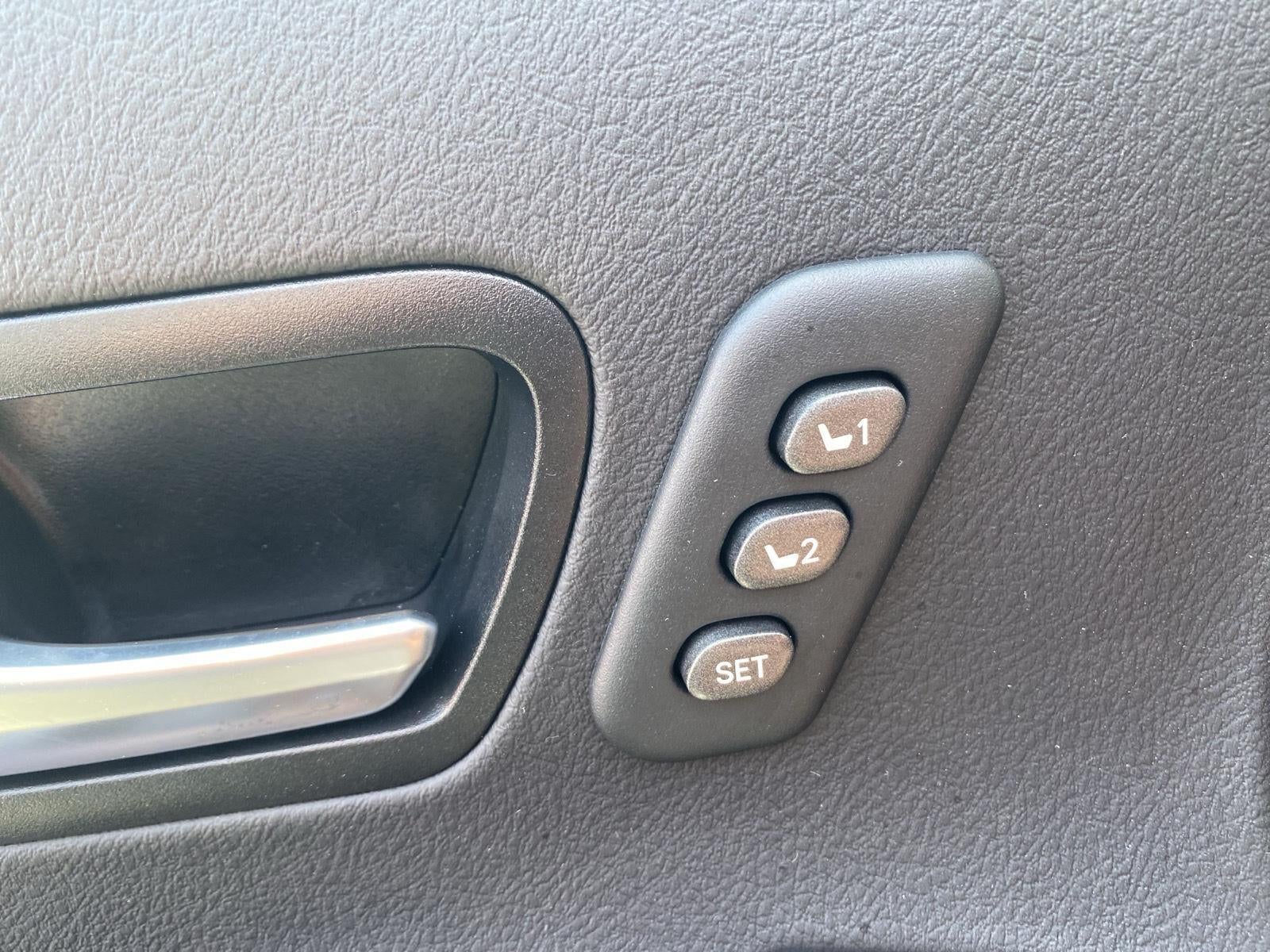 2017 Toyota Sienna Limited Premium 7 Passenger