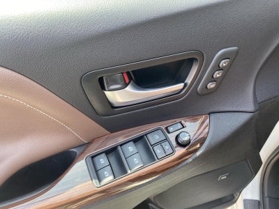 2017 Toyota Sienna Limited Premium 7 Passenger