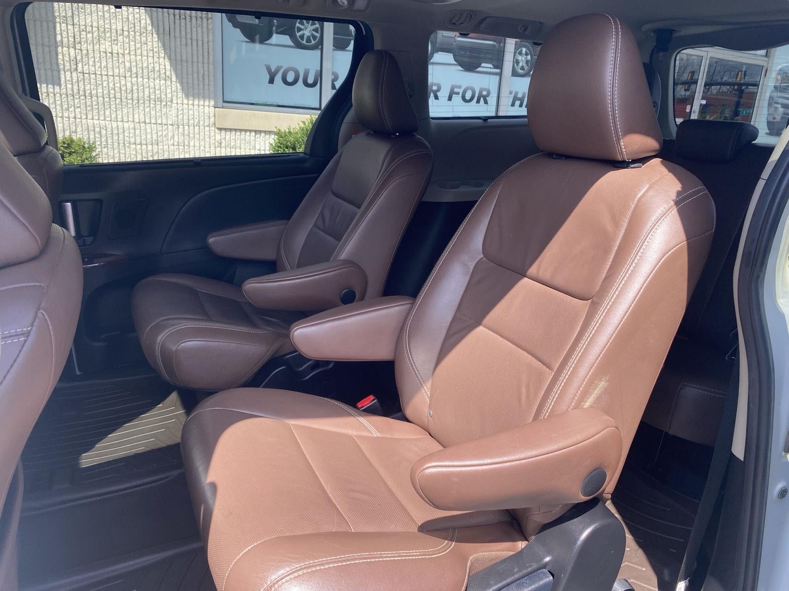 2017 Toyota Sienna Limited Premium 7 Passenger