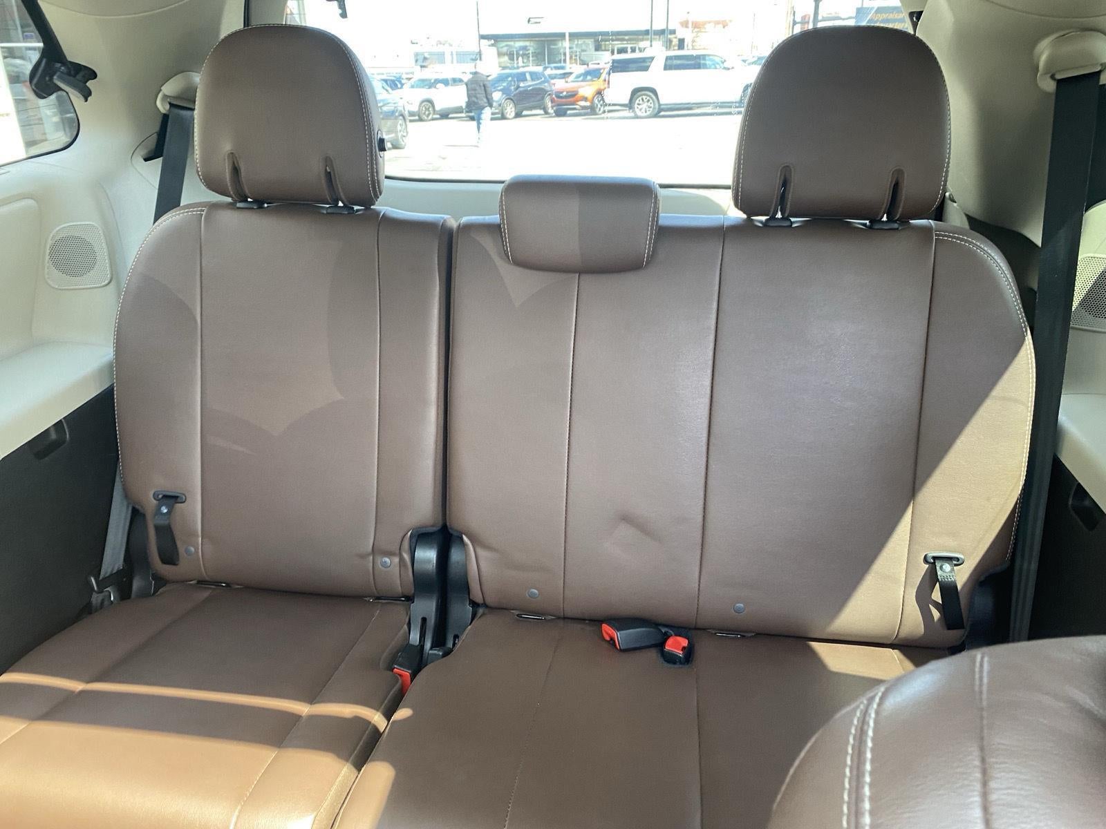 2017 Toyota Sienna Limited Premium 7 Passenger