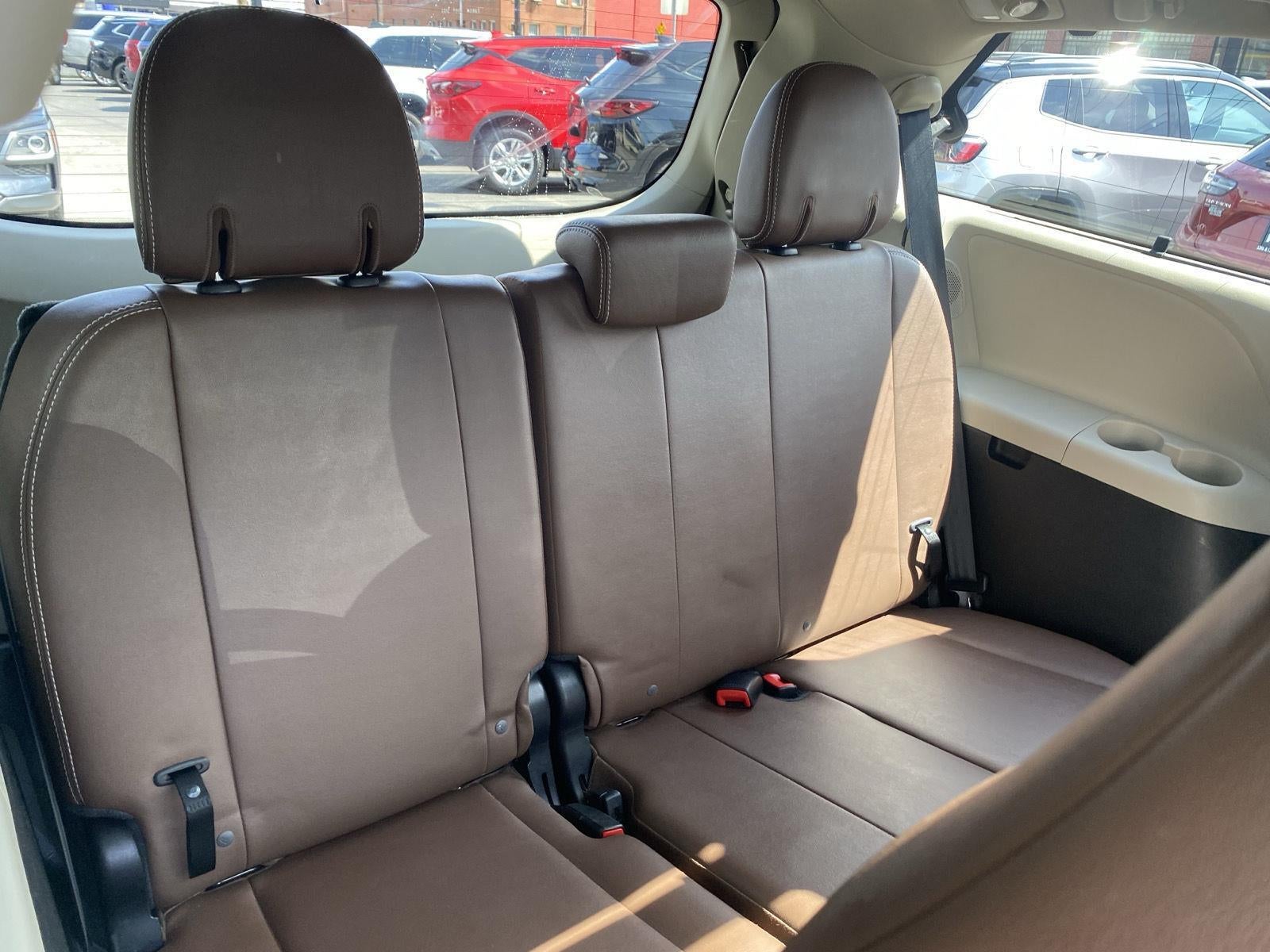 2017 Toyota Sienna Limited Premium 7 Passenger