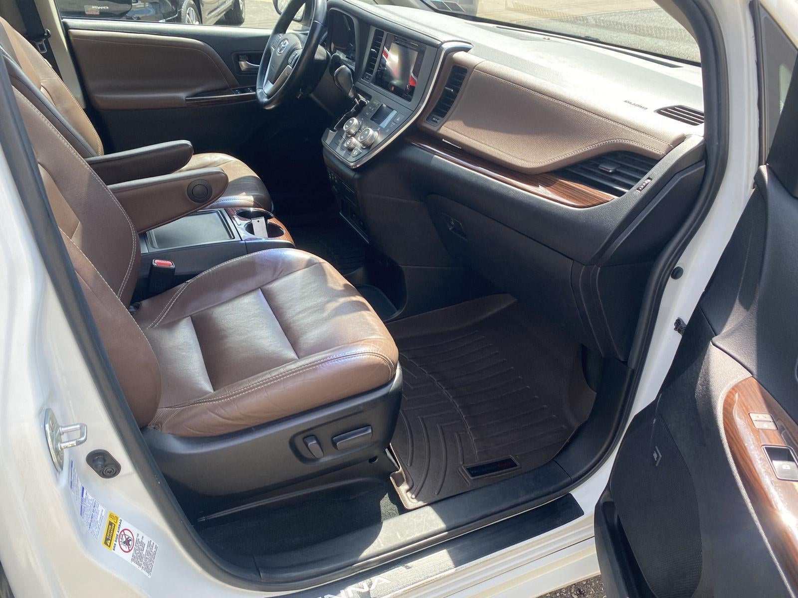 2017 Toyota Sienna Limited Premium 7 Passenger