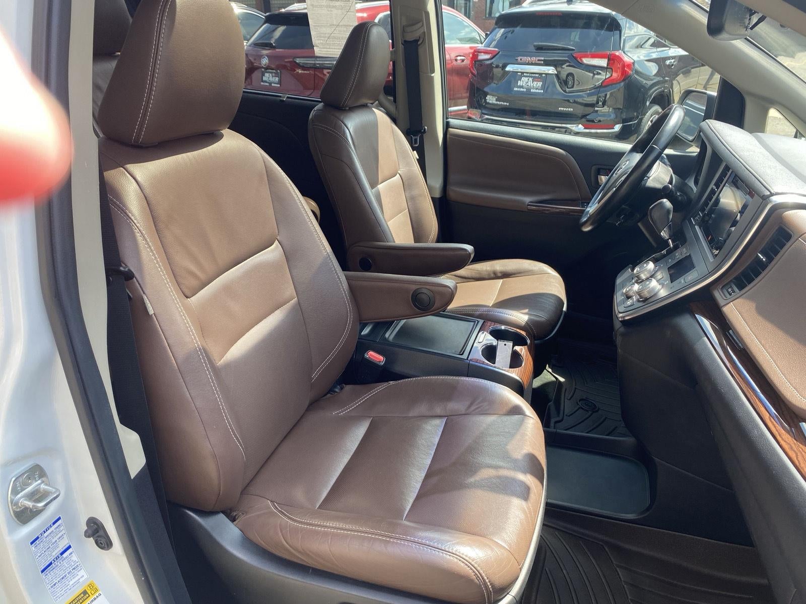 2017 Toyota Sienna Limited Premium 7 Passenger