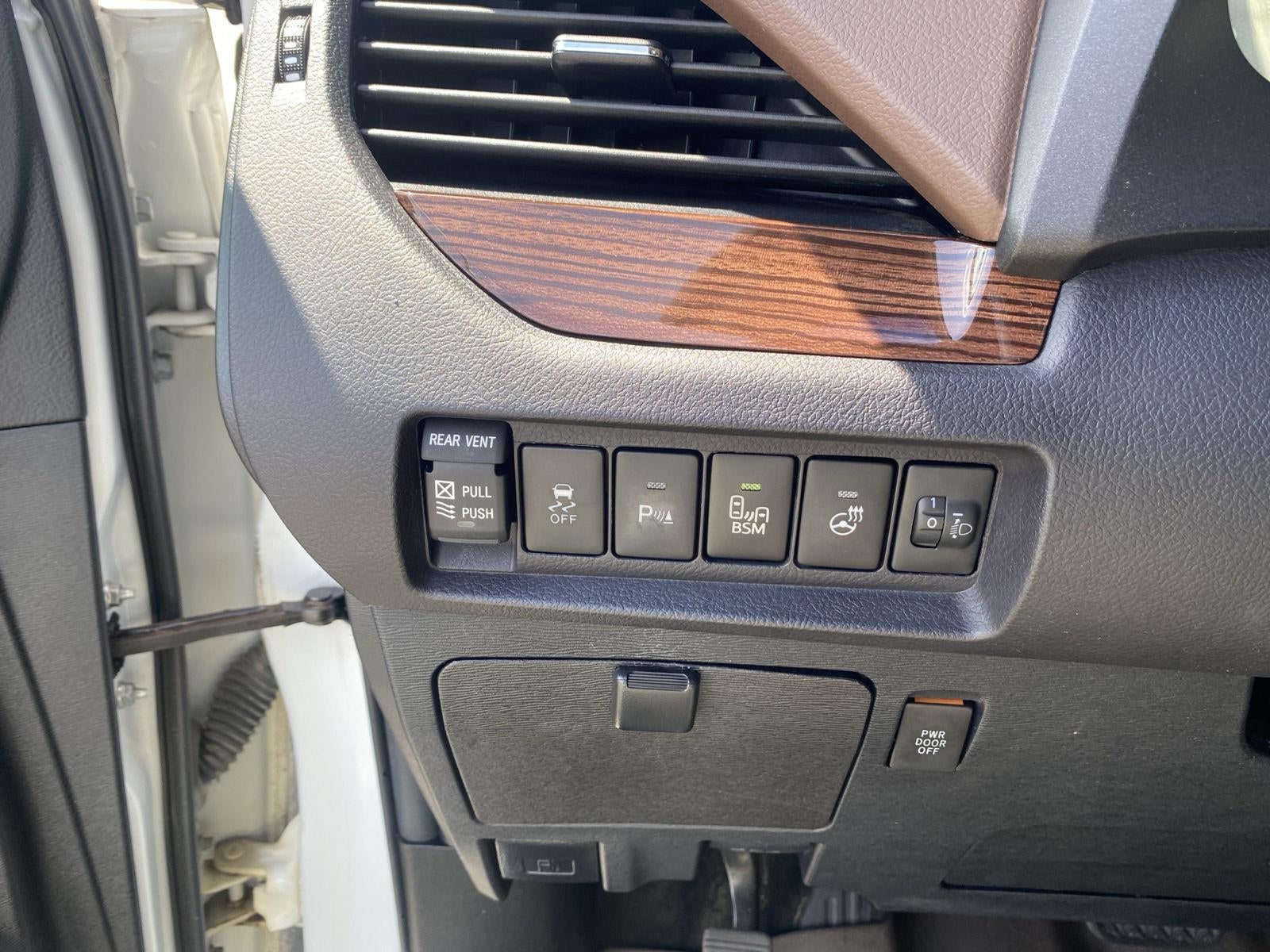 2017 Toyota Sienna Limited Premium 7 Passenger