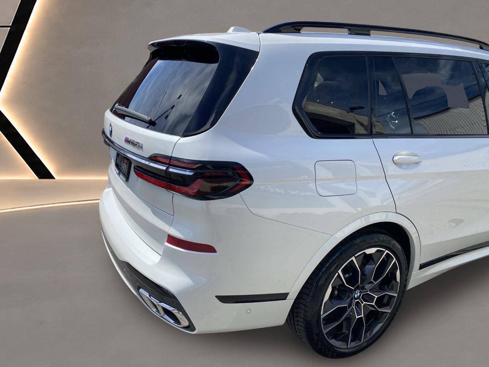2024 BMW X7 M60i