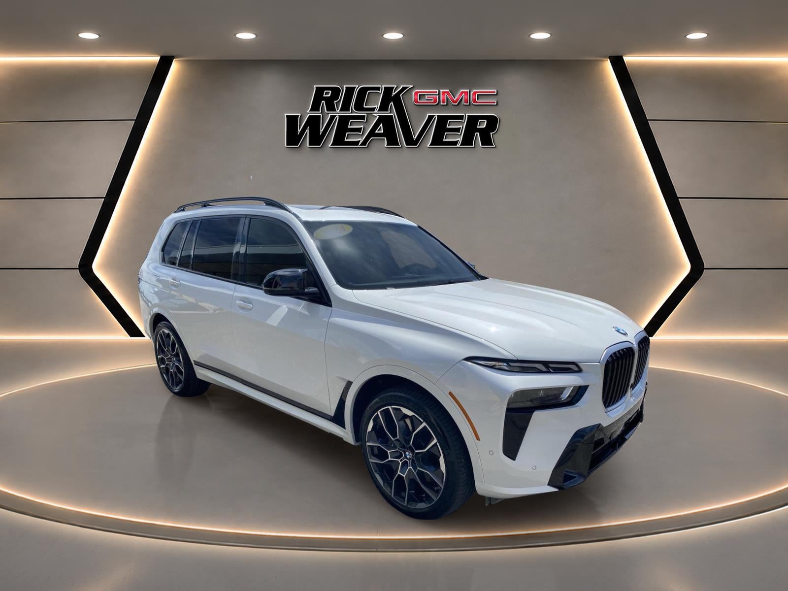 2024 BMW X7 M60i
