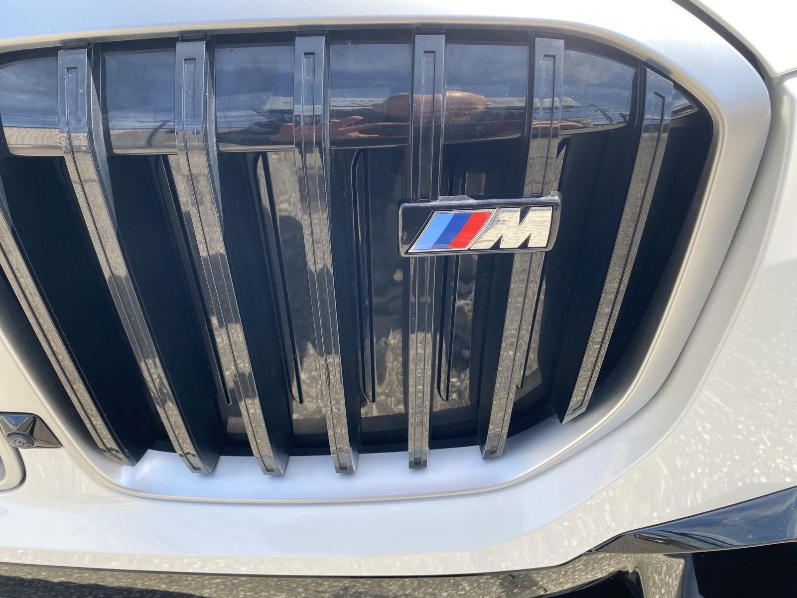 2024 BMW X7 M60i