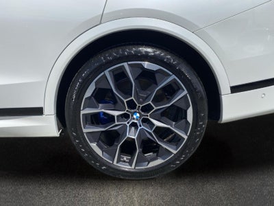 2024 BMW X7 M60i