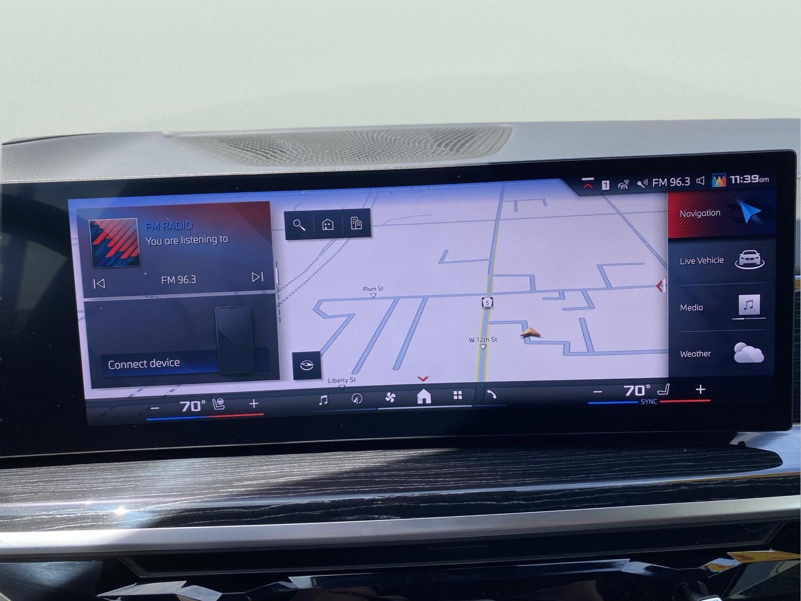 2024 BMW X7 M60i