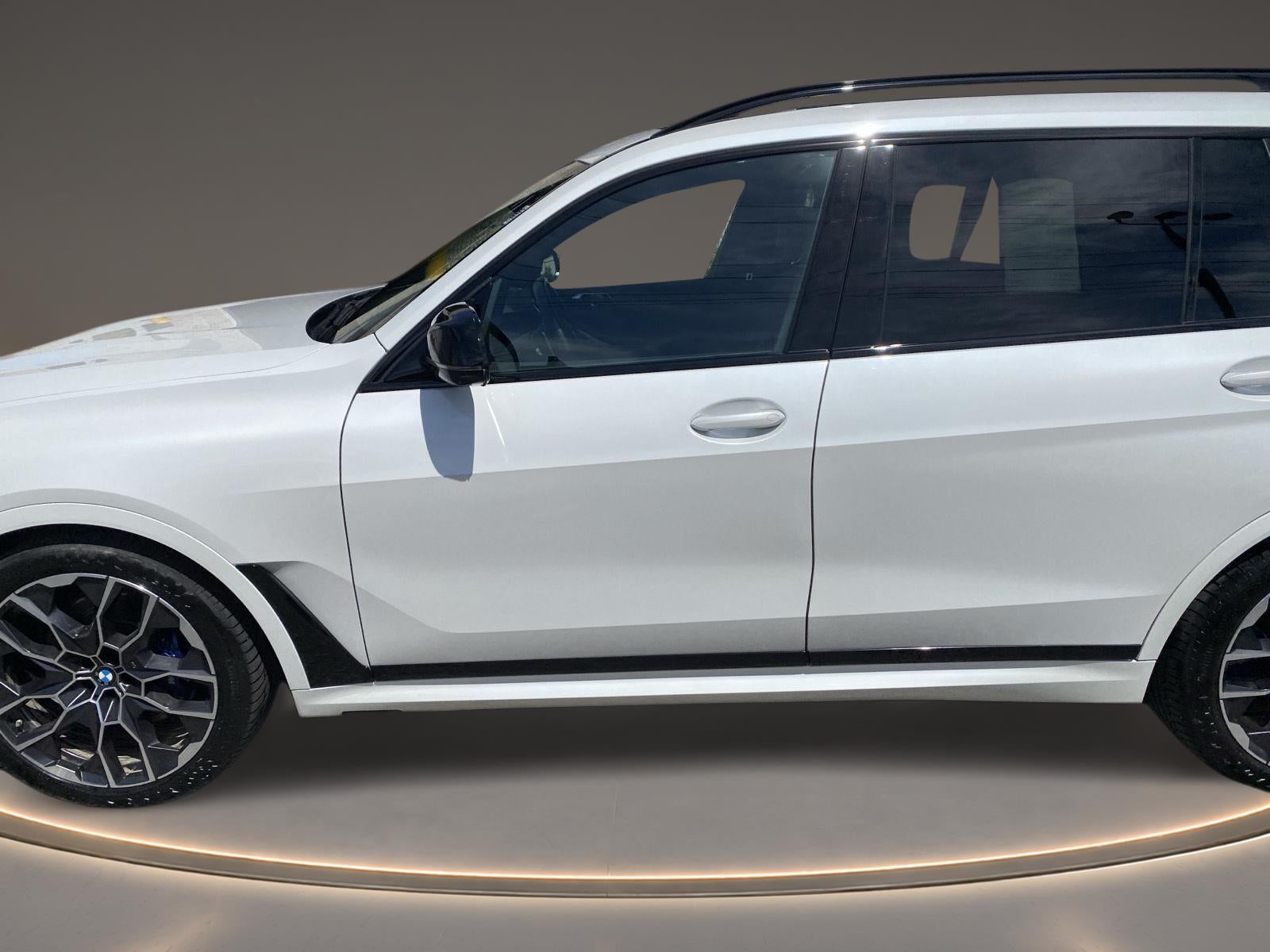 2024 BMW X7 M60i
