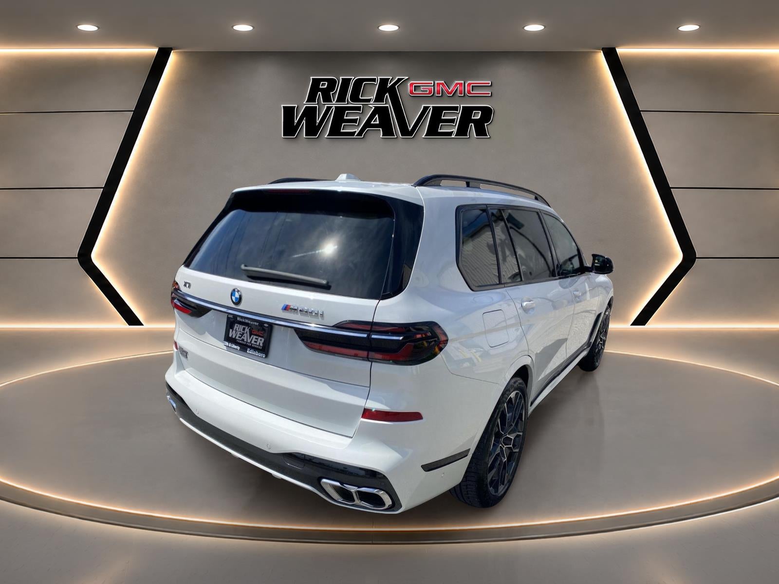 2024 BMW X7 M60i