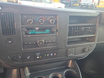 2025 GMC Savana Cutaway 3500 1WT