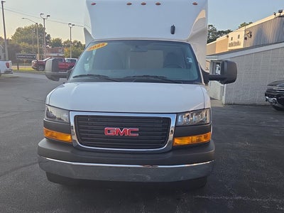 2025 GMC Savana Cutaway 3500 1WT