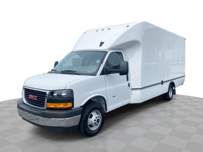 2025 GMC Savana Cutaway 3500 1WT